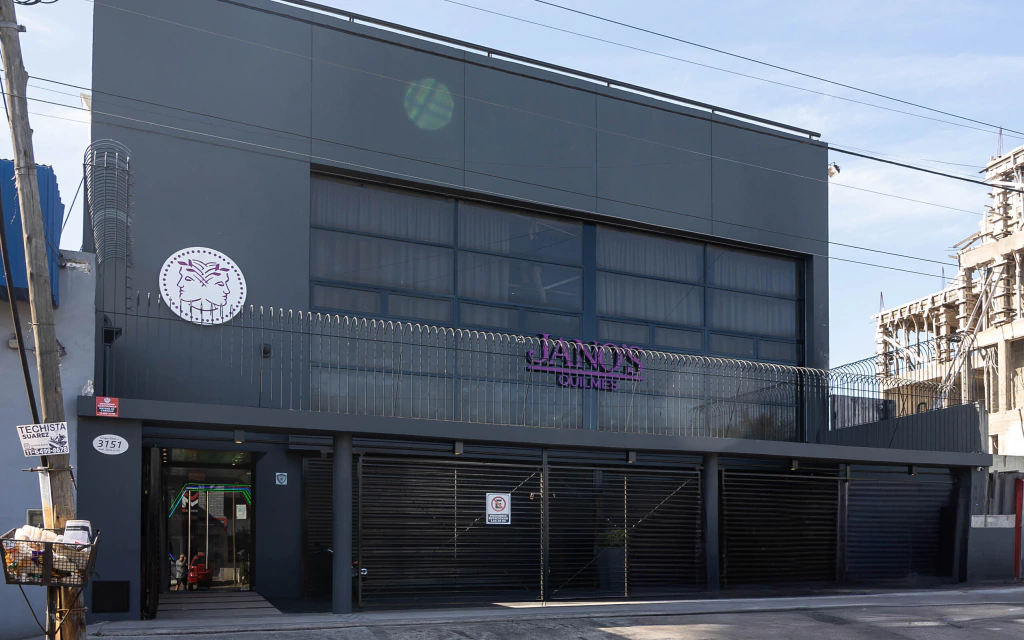 Jano’s Quilmes Boutique