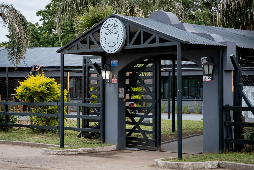 Jano’s Acceso Oeste 2